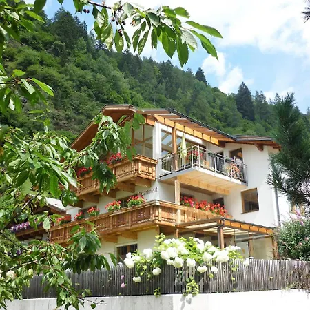 Fernerblick * Neustift im Stubaital